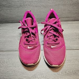 NIKE Legend React Running Shoes Womens 11. RED Crush Phantom